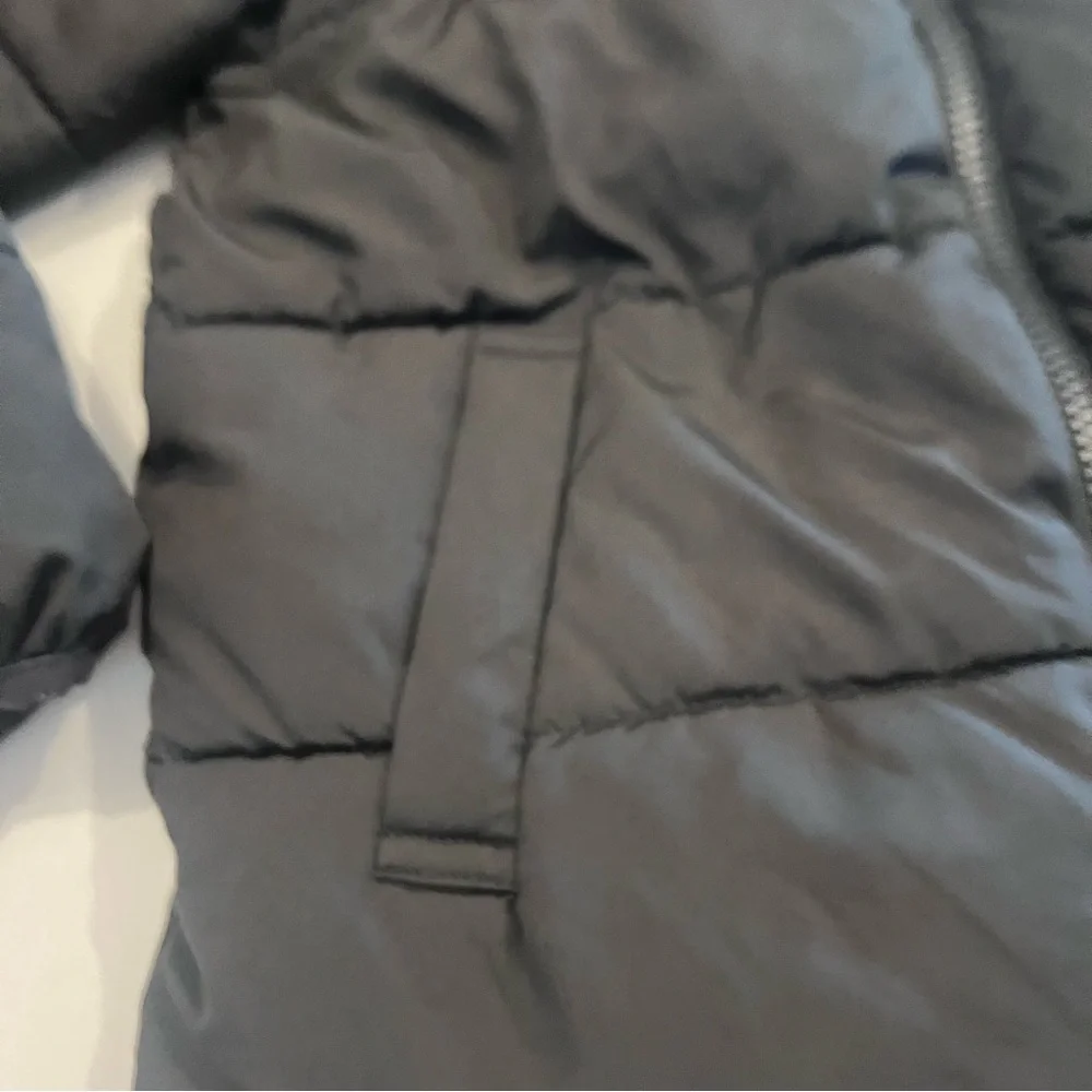 Swiss Tech Black Puffer Coat - Size XS